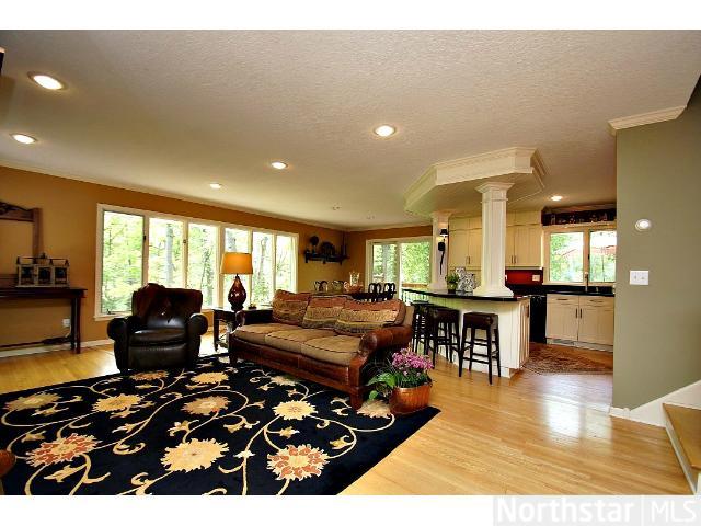 8108 Lea Rd, Bloomington, MN 55438 photo 5
