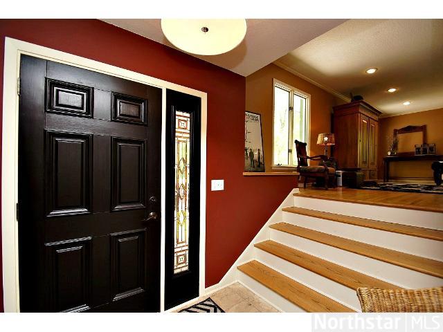 8108 Lea Rd, Bloomington, MN 55438 photo 3