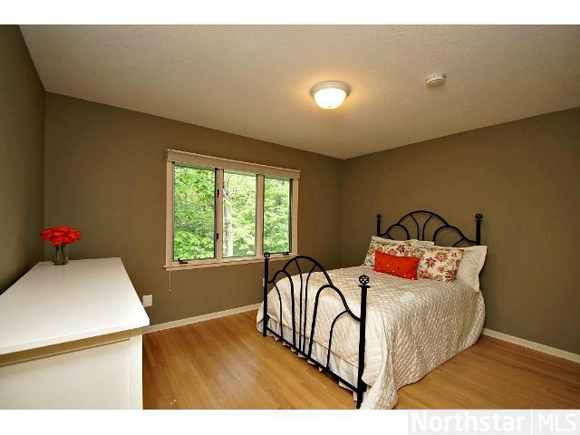 8108 Lea Rd, Bloomington, MN 55438 photo 10