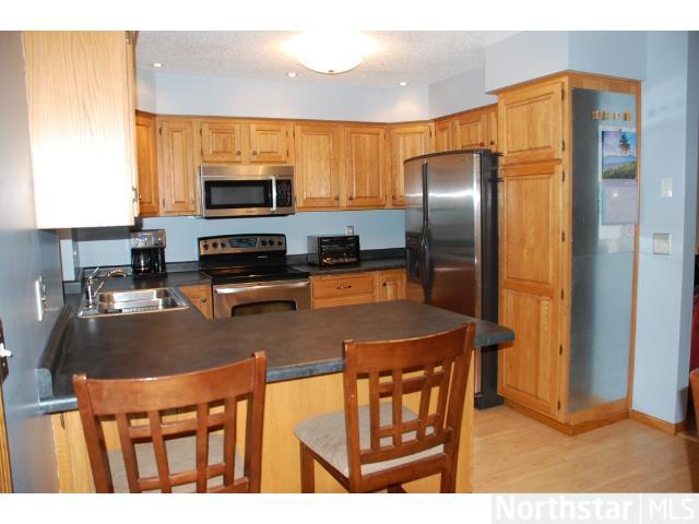 1484 Thomas Ln, Eagan, MN 55122 photo 4