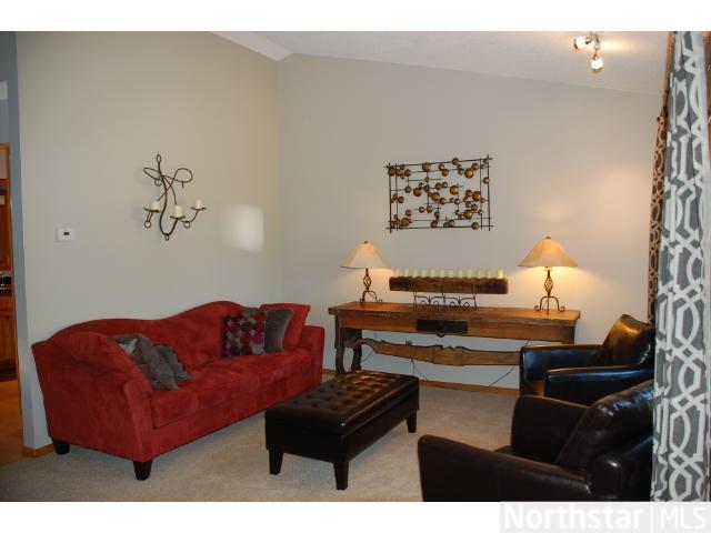 1484 Thomas Ln, Eagan, MN 55122 photo 8