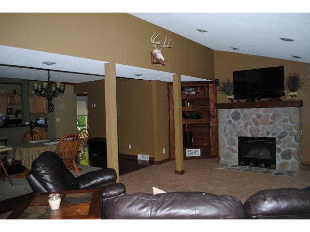 226 Plainview Dr, River Falls, WI 54022 photo 6