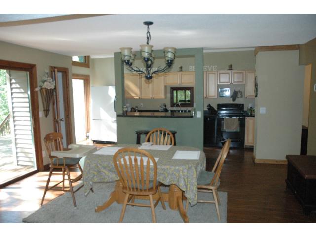 226 Plainview Dr, River Falls, WI 54022 photo 9