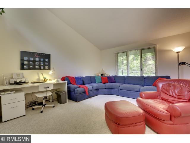 4127 Hillcrest Rd, Wayzata, MN 55391 photo 13