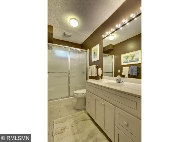 4127 Hillcrest Rd, Wayzata, MN 55391 photo 14