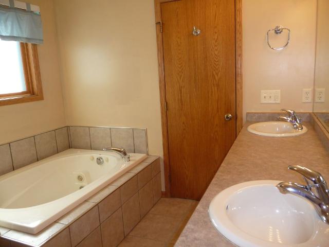 11686 Forestview Dr, Baxter, MN 56425 photo 9