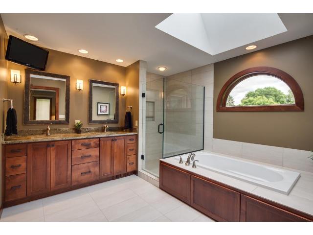 375 E Paddock Cir, Wayzata, MN 55391 photo 13
