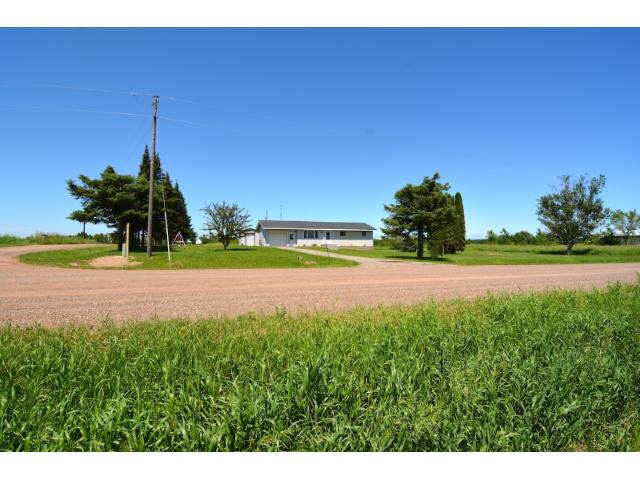 9472 90th St, Milaca, MN 56353 photo 4