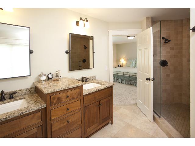 19005 Highland Ave, Wayzata, MN 55391 photo 17