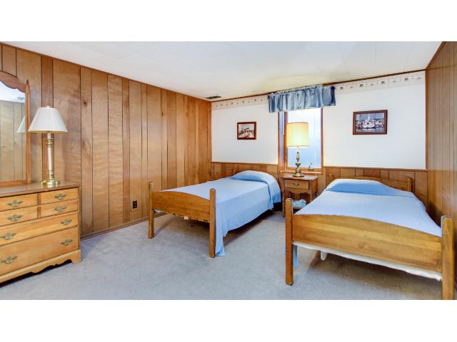 3947 Stacker Pl, Saint Paul, MN 55110 photo 14