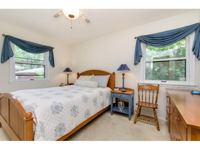 3947 Stacker Pl, Saint Paul, MN 55110 photo 10