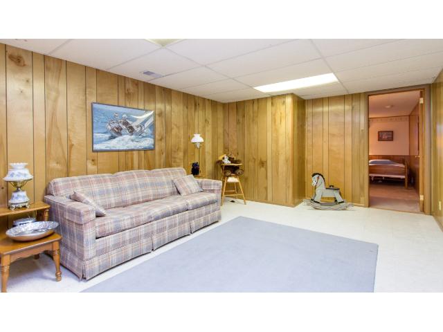 3947 Stacker Pl, Saint Paul, MN 55110 photo 13