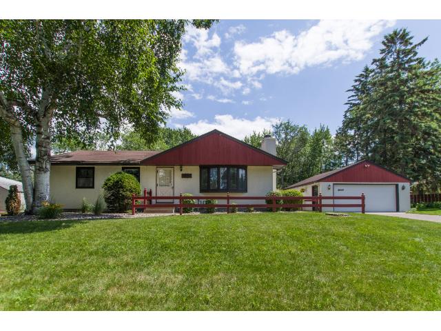 3947 Stacker Pl, Saint Paul, MN 55110 photo 1
