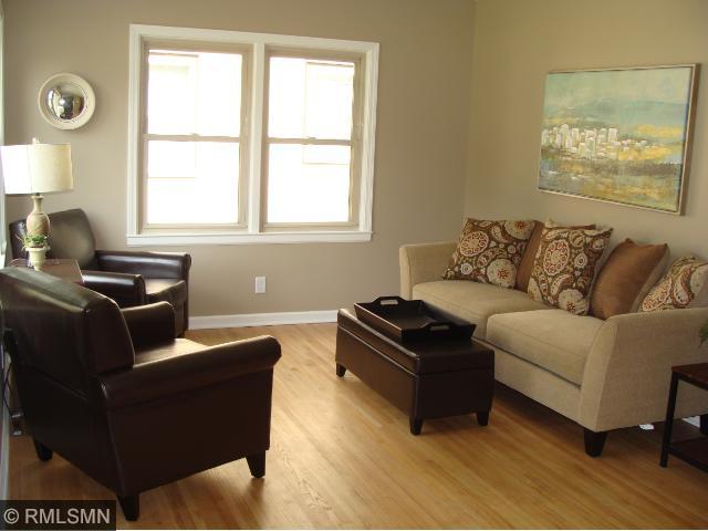 1736 Nebraska Ave E, Saint Paul, MN 55106 photo 2