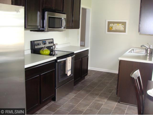 1736 Nebraska Ave E, Saint Paul, MN 55106 photo 3
