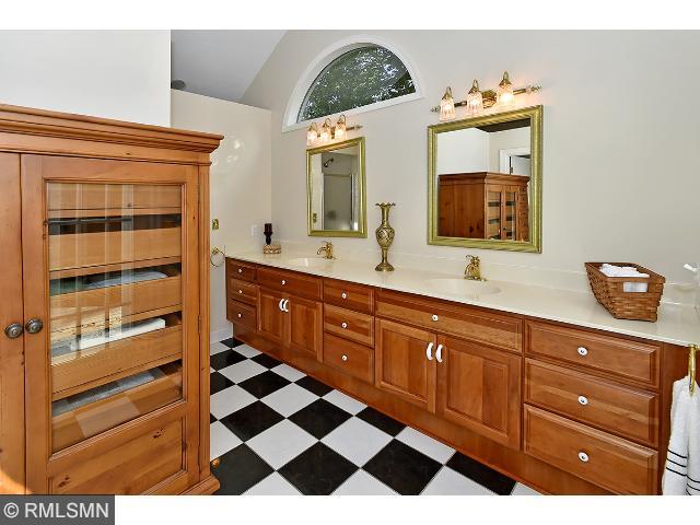 20365 Linden Rd, Excelsior, MN 55331 photo 14