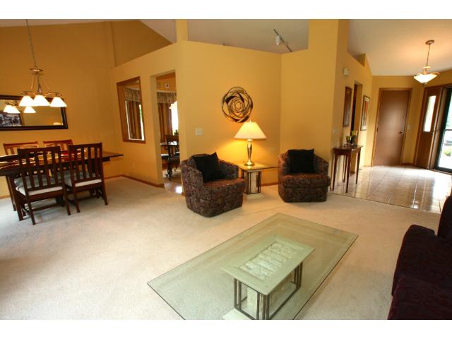1407 Cutters Ln, Eagan, MN 55122 photo 7