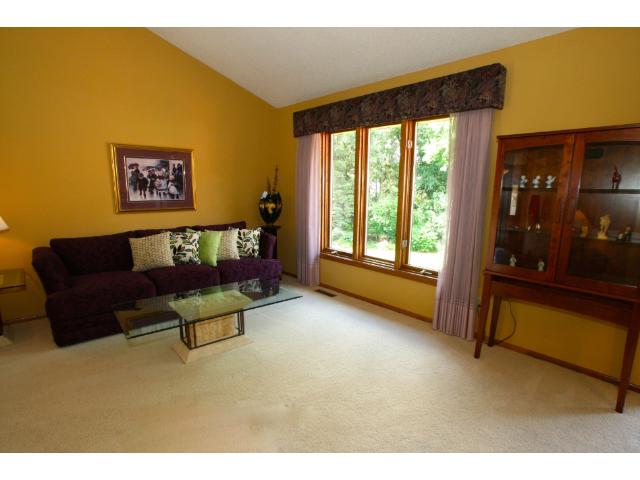 1407 Cutters Ln, Eagan, MN 55122 photo 8