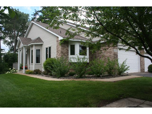 12384 Eagle Cir NW, Minneapolis, MN 55448 photo 2