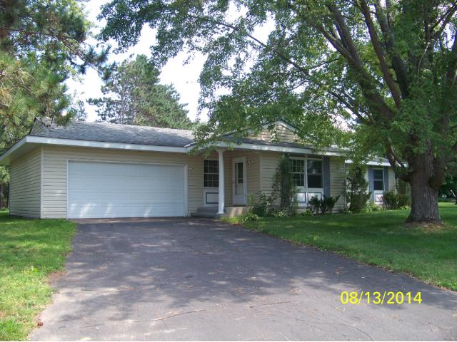 312 Riverside St, Mora, MN 55051 photo 1