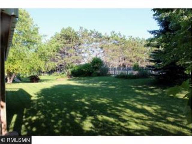 951 Bluff Pointe Dr, Chaska, MN 55318 photo 7
