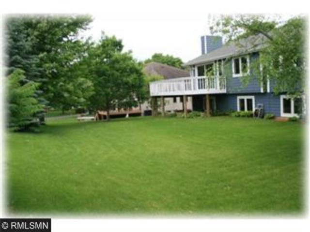 951 Bluff Pointe Dr, Chaska, MN 55318 photo 6