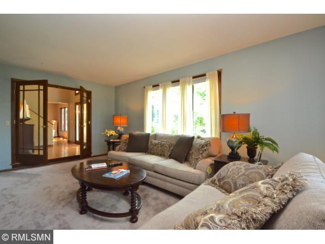 4635 Maple Hill Dr, Excelsior, MN 55331 photo 9