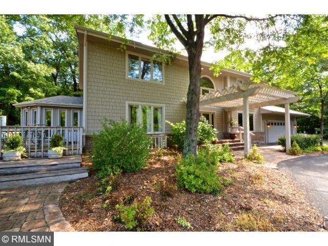 4635 Maple Hill Dr, Excelsior, MN 55331 photo 1