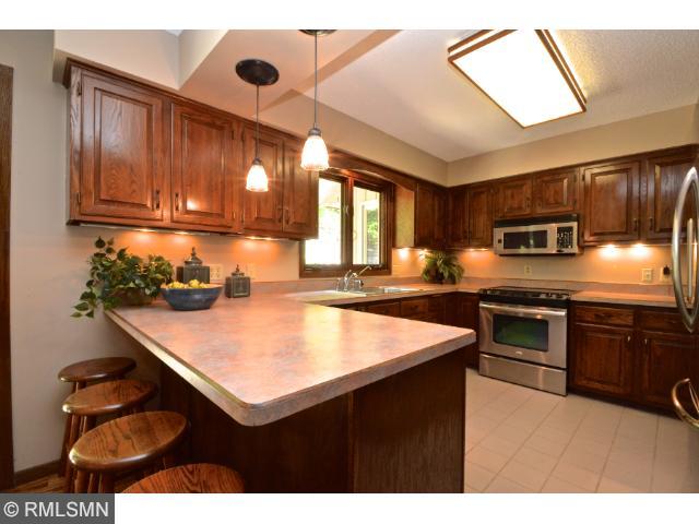 4635 Maple Hill Dr, Excelsior, MN 55331 photo 8