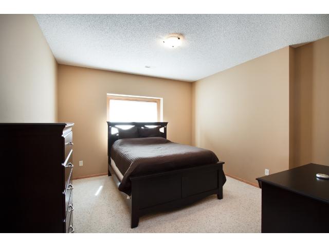 3748 Drumcliffe Ct, Rosemount, MN 55068 photo 16