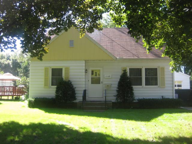 1109 NW 6th St NW, Faribault, MN 55021 photo 1