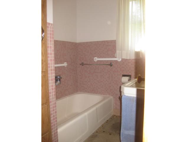 1109 NW 6th St NW, Faribault, MN 55021 photo 10