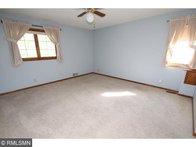 842 Lief Erickson Pl, Saint Cloud, MN 56301 photo 9