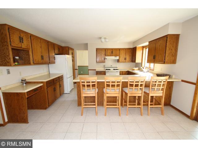 842 Lief Erickson Pl, Saint Cloud, MN 56301 photo 2