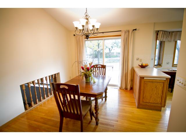 3627 Lakeview Trl, Eagan, MN 55122 photo 4