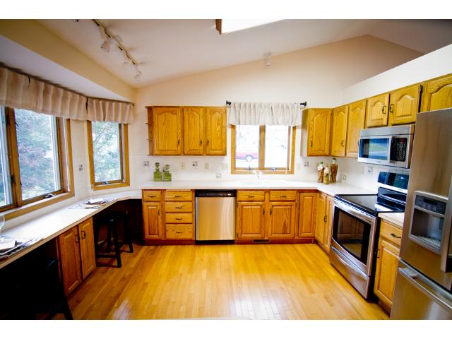 3627 Lakeview Trl, Eagan, MN 55122 photo 5
