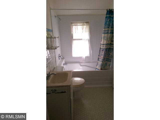 112 3rd St W, Jordan, MN 55352 photo 6