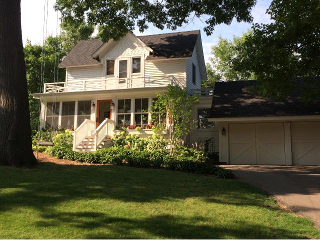 140 Maple St, Excelsior, MN 55331 photo 1