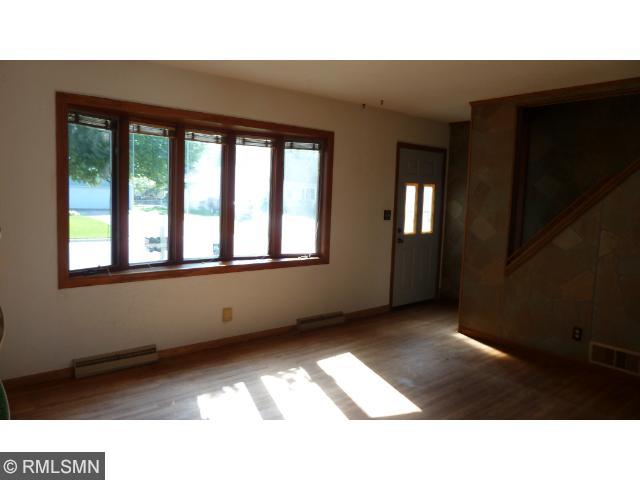 49 Circle Dr, Circle Pines, MN 55014 photo 2