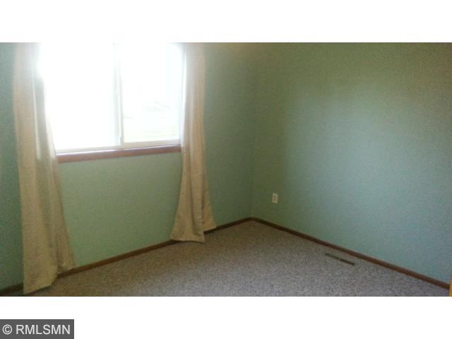 415 4th Ave SE, Milaca, MN 56353 photo 10