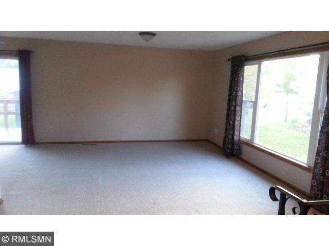 415 4th Ave SE, Milaca, MN 56353 photo 4