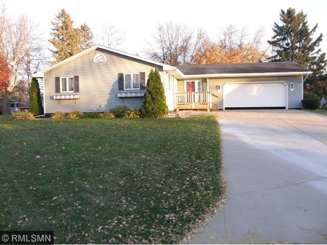208 Crest Ct, Mayer, MN 55360 photo 1