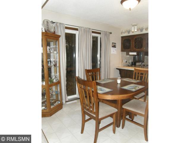 208 Crest Ct, Mayer, MN 55360 photo 6