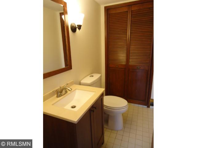 2075 Greenbrier St N, Saint Paul, MN 55117 photo 18