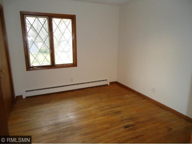 2075 Greenbrier St N, Saint Paul, MN 55117 photo 14