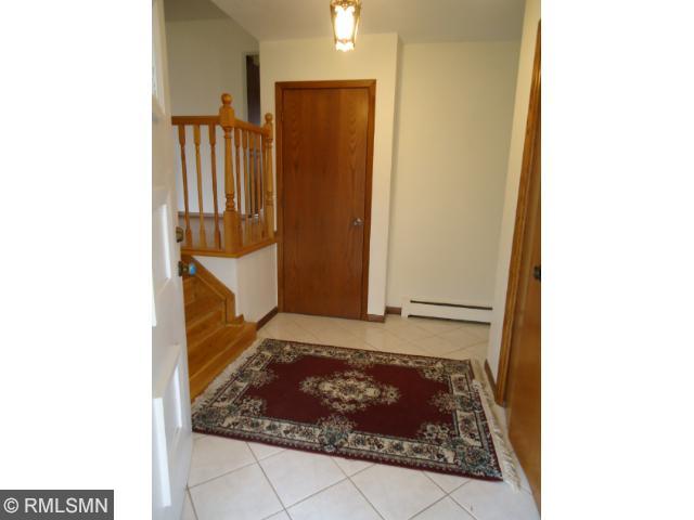 2075 Greenbrier St N, Saint Paul, MN 55117 photo 7