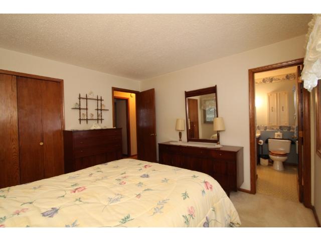 13559 Dan Patch Dr, Savage, MN 55378 photo 9