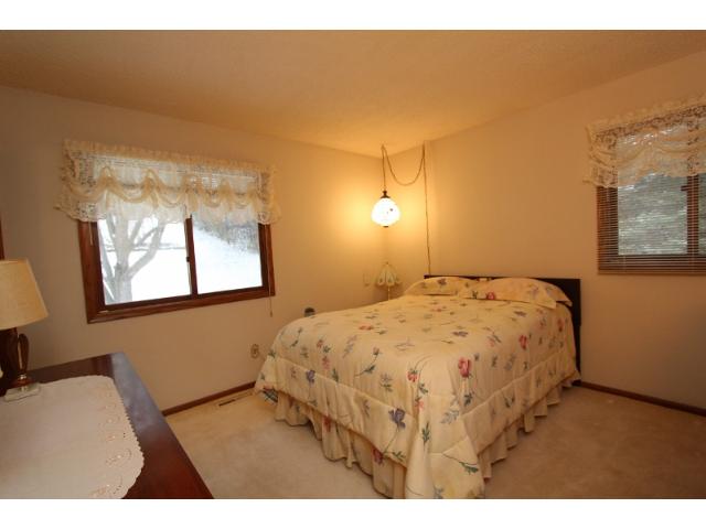 13559 Dan Patch Dr, Savage, MN 55378 photo 8