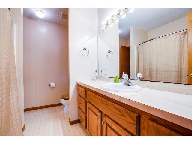 975 Northview Park Rd, Eagan, MN 55123 photo 10