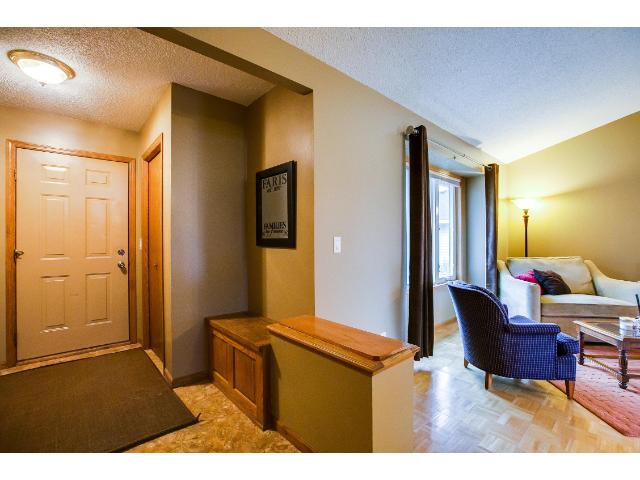 975 Northview Park Rd, Eagan, MN 55123 photo 7